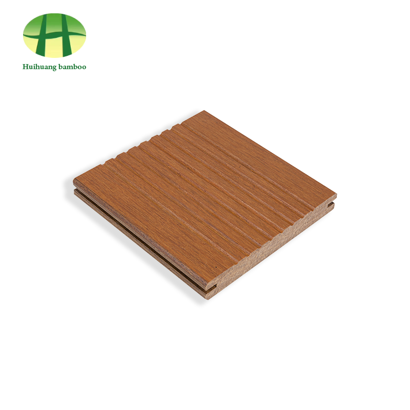 Bambusov pod u boji ananasa