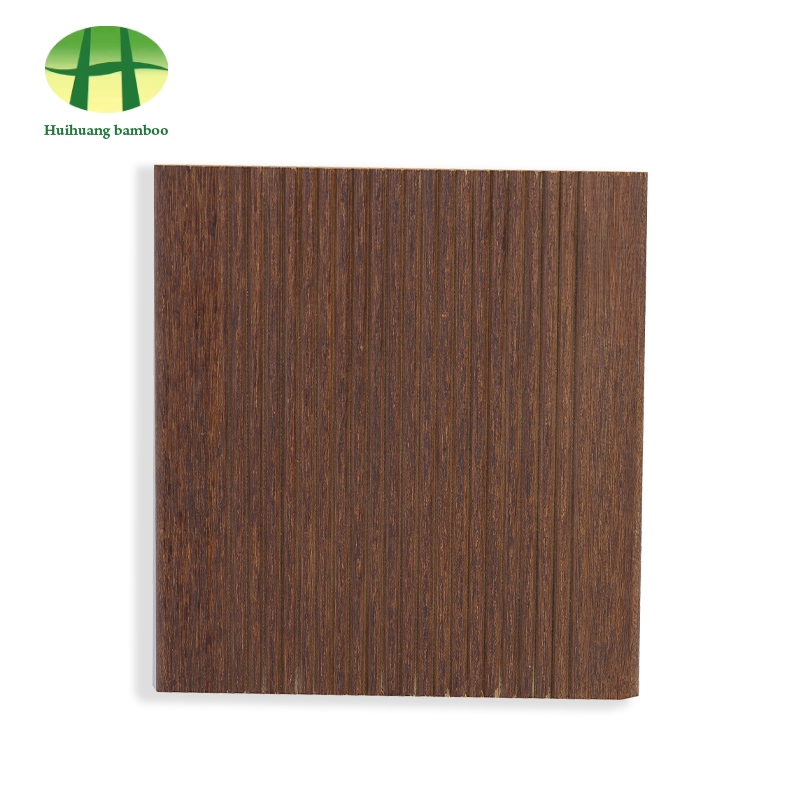 Podovi od bambusa s malim valovima