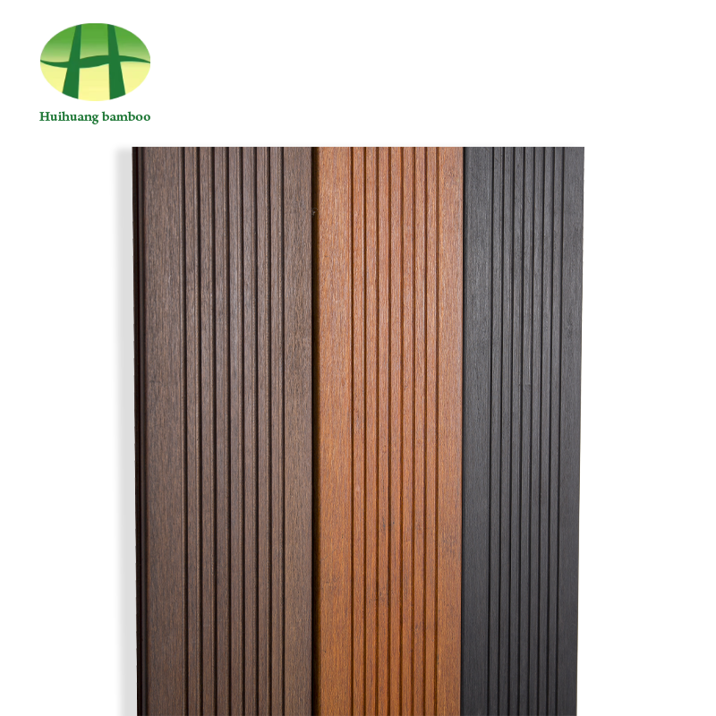 Podovi od bambusa s velikim valovima